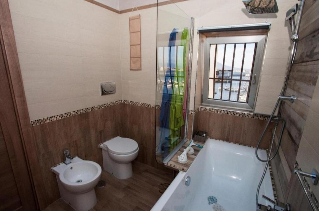 The Sea Beyond Apartment Castellammare di Stabia Bilik gambar